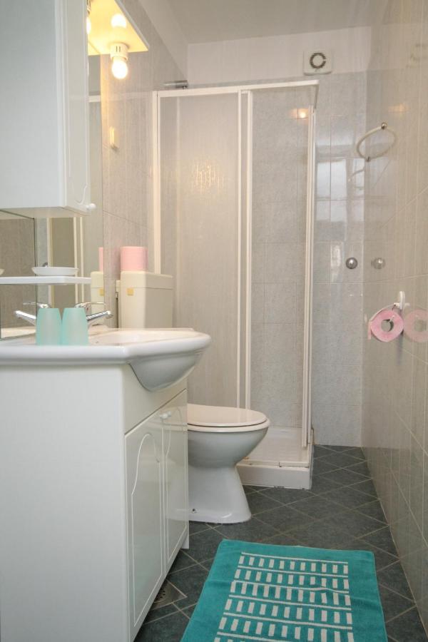 Apartments And Rooms With Parking Space Rovinj - 7170 외부 사진
