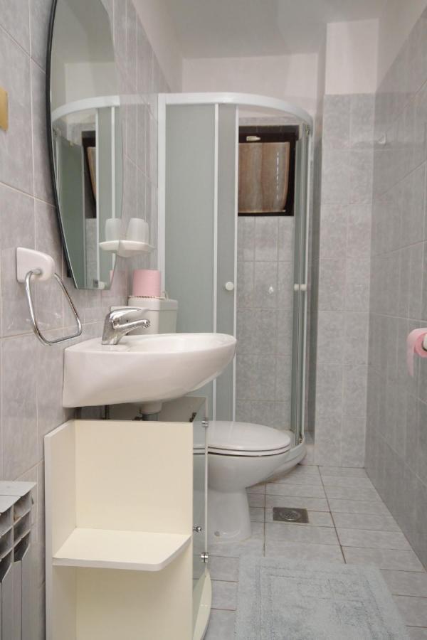 Apartments And Rooms With Parking Space Rovinj - 7170 외부 사진